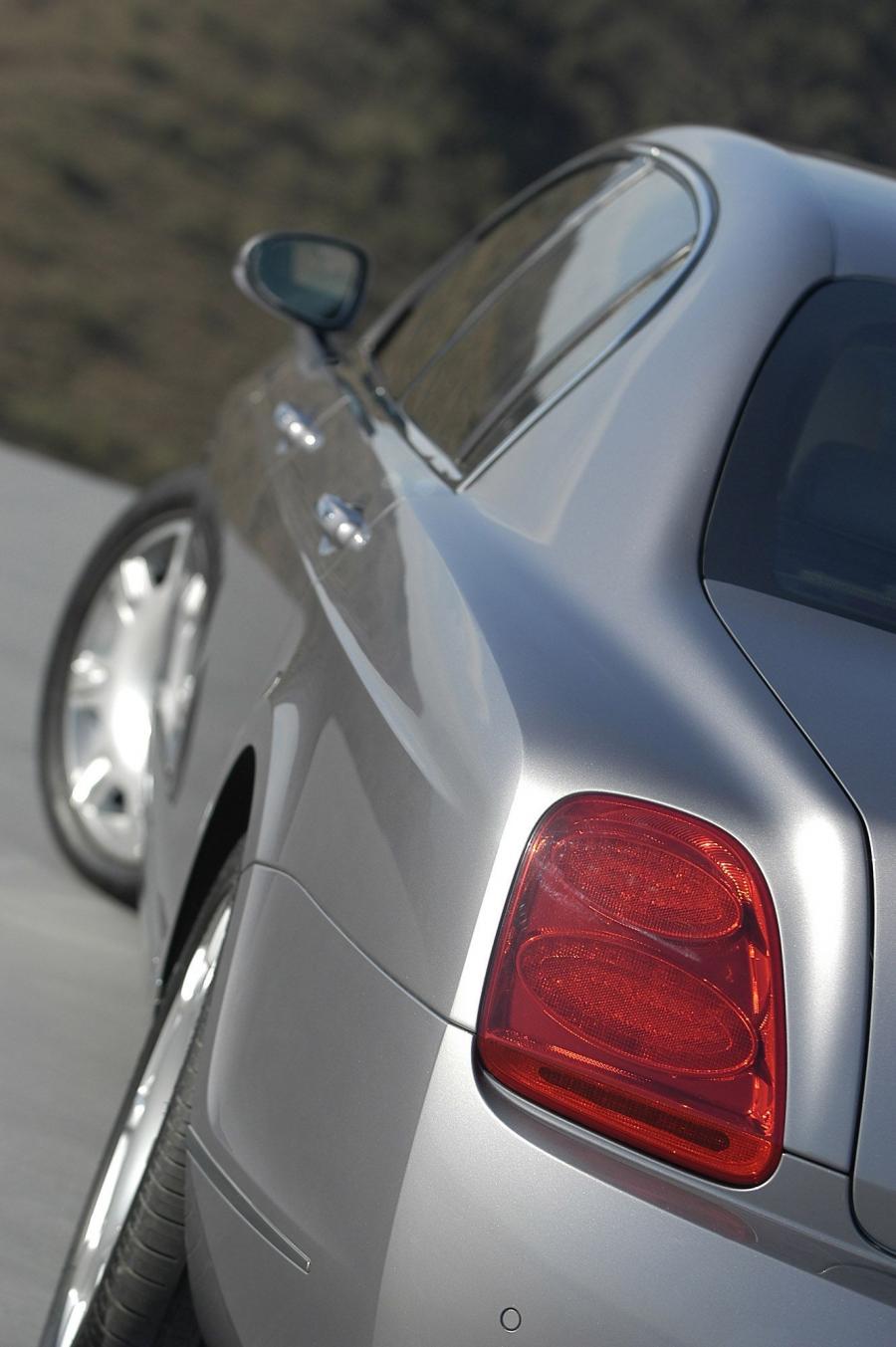  Bentley Continental Flying Spur 2005 года  (фото 4 из 51)